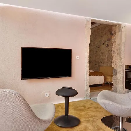 Lxfactory Terrace Loft ליסבון